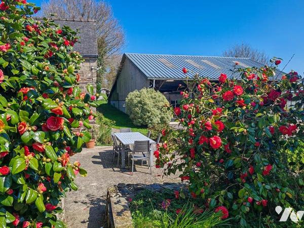 2374 - PROPRIETE D'EXCEPTION AVEC MAISON, GITES ET CHAMBRES D'HOTES