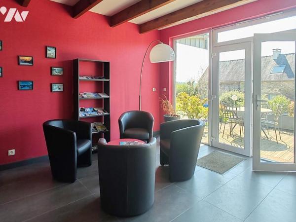 2374 - PROPRIETE D'EXCEPTION AVEC MAISON, GITES ET CHAMBRES D'HOTES