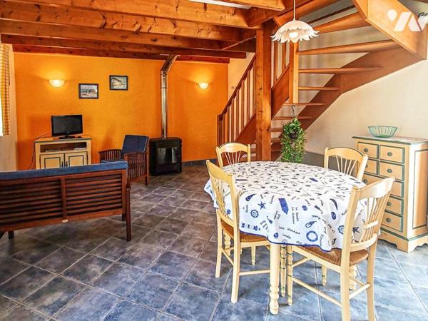 2374 - PROPRIETE D'EXCEPTION AVEC MAISON, GITES ET CHAMBRES D'HOTES