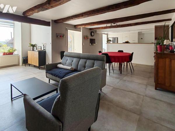 2374 - PROPRIETE D'EXCEPTION AVEC MAISON, GITES ET CHAMBRES D'HOTES