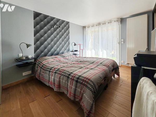 2374 - PROPRIETE D'EXCEPTION AVEC MAISON, GITES ET CHAMBRES D'HOTES