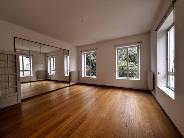 Appartement
                                                                                                                                                                                                                                                                                                                        3 pièce(s)                                                                                                                                                                                                          2 chambre(s)                                                                                                                                                                                                          77.94  m²