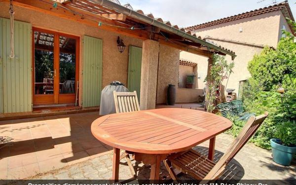 Maison à vendre    3 pièces • 82 m2 Marseille 11