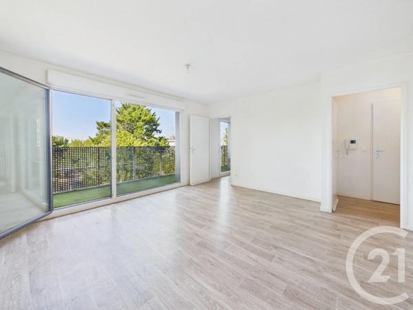 Appartement F2 à vendre  2 pièces - 44,13 m 2   BAGNEUX  - 92