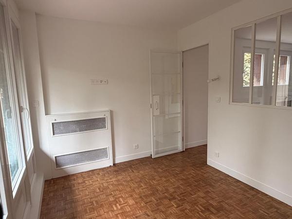 T2 VIDE 37.94M² SAINT MAURICE