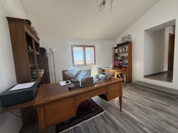 Maison 4 pièce(s) 3 chambre(s) 142.2 m²
