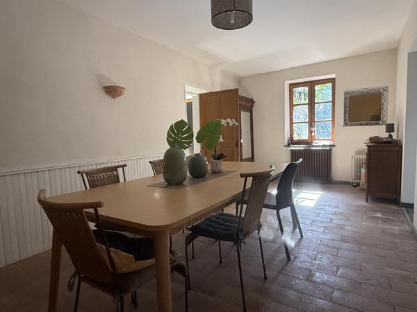 Maison 4 pièce(s) 3 chambre(s) 142.2 m²