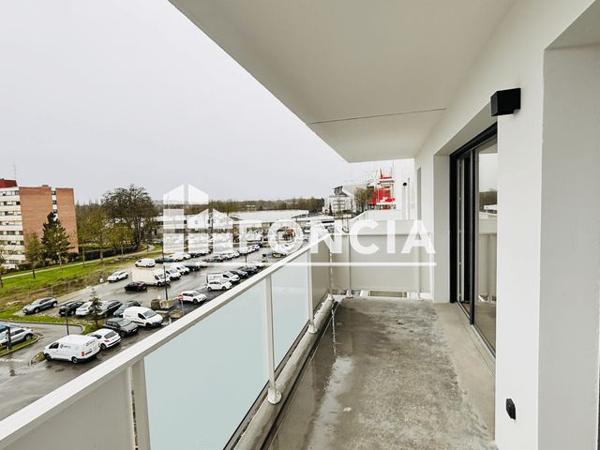 Location Appartement 3 pièces 63.18 m² - AVENUE DE BOLLAERT Lens 62300