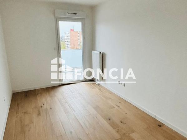 Location Appartement 3 pièces 63.18 m² - AVENUE DE BOLLAERT Lens 62300