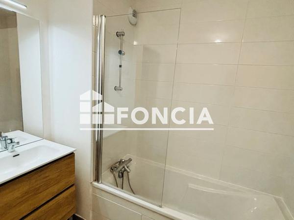 Location Appartement 3 pièces 63.18 m² - AVENUE DE BOLLAERT Lens 62300