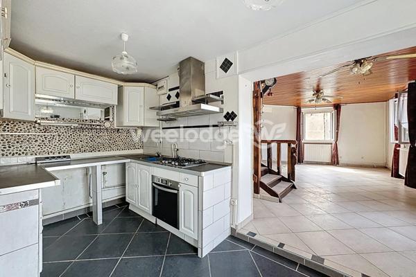 Maison à vendre 6 pièces de 113,62 m² à Chanteloup-les-Vignes