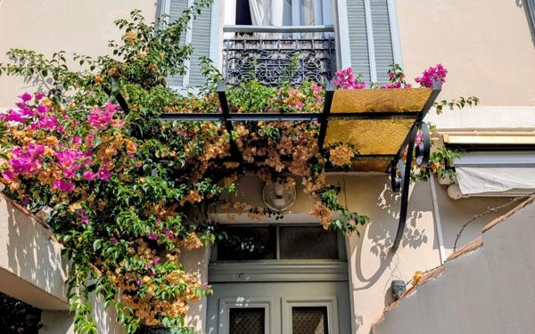 Appartement à vendre    1 pièce • 29,40 m2 Toulon