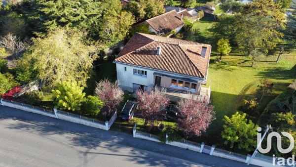 Maison à vendre 6 pièces 122 m² Montbron