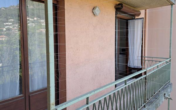 Appartement à vendre    3 pièces • 90,69 m2 Vence