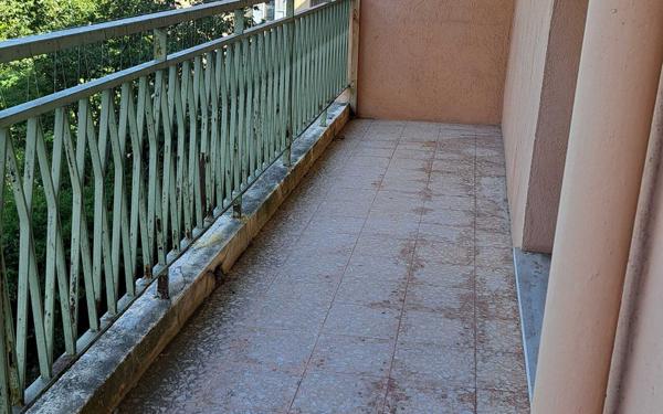 Appartement à vendre    3 pièces • 90,69 m2 Vence