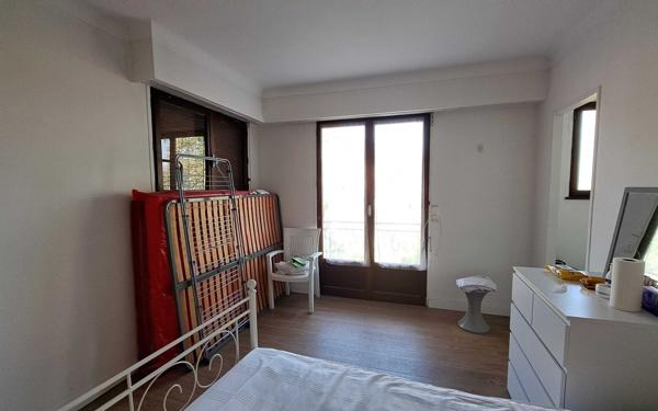 Appartement à vendre    3 pièces • 90,69 m2 Vence