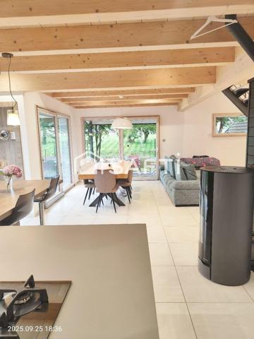 PROCHE A36 ET COMMERCES - GRANDE MAISON CONTEMPORAINE