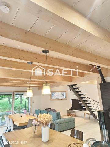 PROCHE A36 ET COMMERCES - GRANDE MAISON CONTEMPORAINE