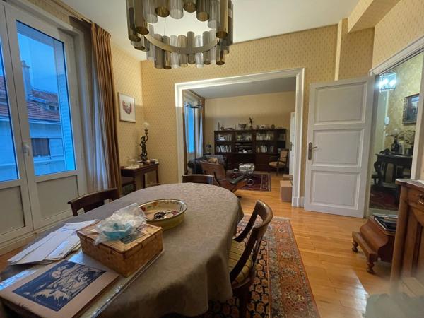 T5 avec garage, balcon, chambre de bonne...