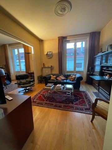 T5 avec garage, balcon, chambre de bonne...