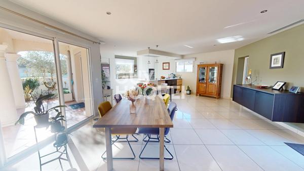 MAISON À VENDRE DE 5 PIÈCES DE 170,00 M²