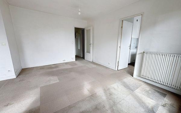 Appartement à vendre    2 pièces • 35,65 m2 Paris 11