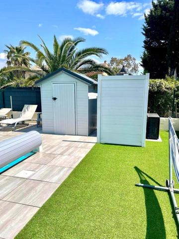 Villa avec piscine et garage T5 ST AYGULF