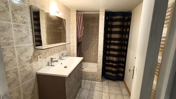 Maison Bords 7 pièce(s) 159.9 m2