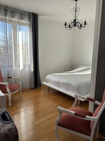 Appartement 4 pièce(s) 2 chambre(s) 105 m²
