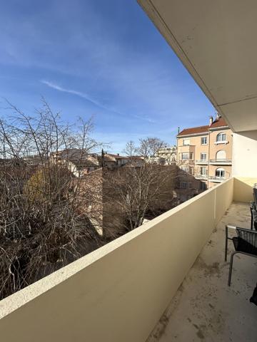 Appartement 4 pièce(s) 2 chambre(s) 105 m²
