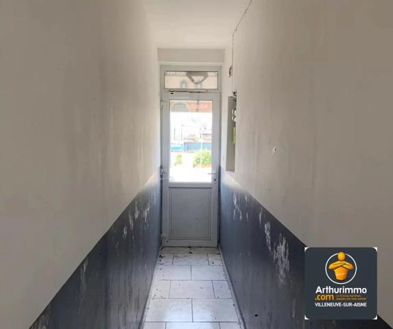 Vente Immeuble 6 pièces 108 m2 à Marchais