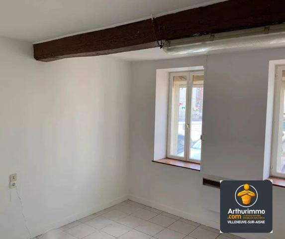 Vente Immeuble 6 pièces 108 m2 à Marchais