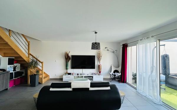 Maison à vendre    4 pièces •  Saint-Vivien