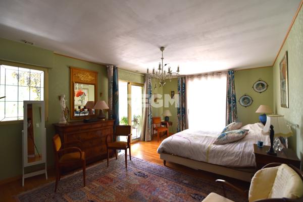 Évrecy (14210) En exclusivité : Maison T6 de 236m² avec 2 gîtes de près de 200m²