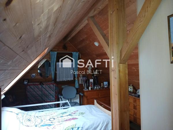 Proche de nos belles plages 5mn  et bien situe dans un cadre agréable.