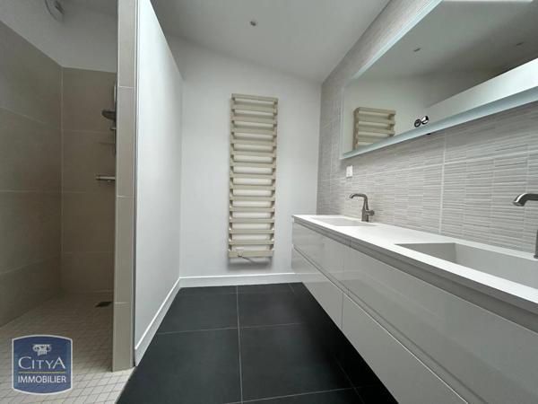 Maison à louer 4 pièces 147.23m²