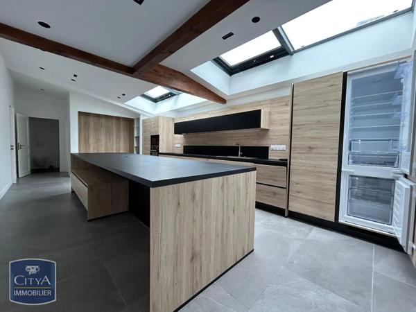 Maison à louer 4 pièces 147.23m²
