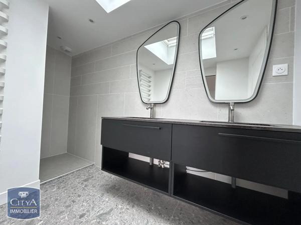 Maison à louer 4 pièces 147.23m²