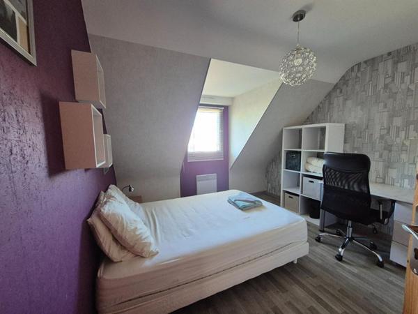 Belle maison traditionnelle de 1997 (125m2) dans le Morbihan  (5 min de Plouay  - 20 min de Lorient)  avec terrain constructible  -  364 000