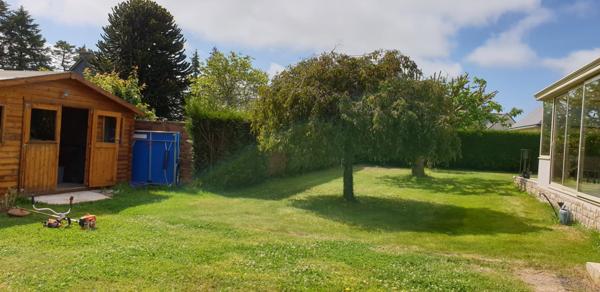 Belle maison traditionnelle de 1997 (125m2) dans le Morbihan  (5 min de Plouay  - 20 min de Lorient)  avec terrain constructible  -  364 000