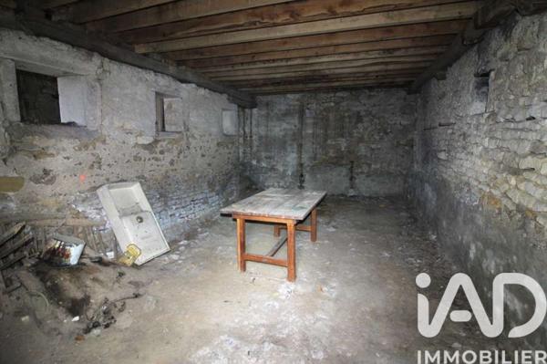 Parking à vendre 63 m² Varzy