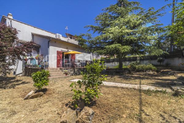 Maison
                                                                                                                                                                                                                                                                                                                        4 pièce(s)                                                                                                                                                                                                          3 chambre(s)                                                                                                                                                                                                          106  m²