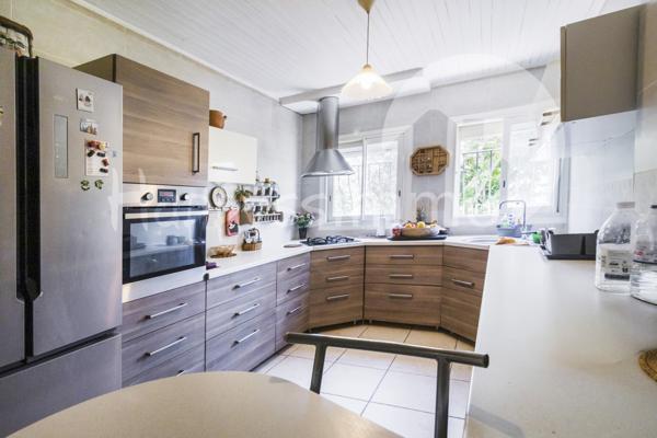 Maison
                                                                                                                                                                                                                                                                                                                        4 pièce(s)                                                                                                                                                                                                          3 chambre(s)                                                                                                                                                                                                          106  m²