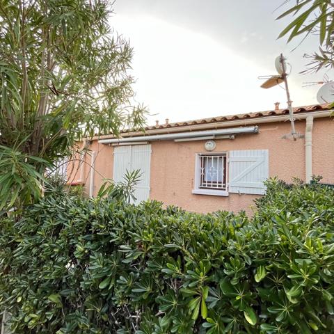 100 m de la plage maison T2 de 32 m2 + parking