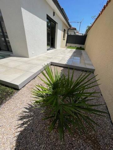 Maison avec jardin - F4 - Proche gare de Montbrison