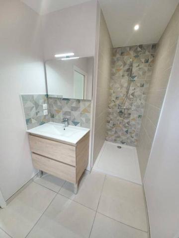 Maison avec jardin - F4 - Proche gare de Montbrison