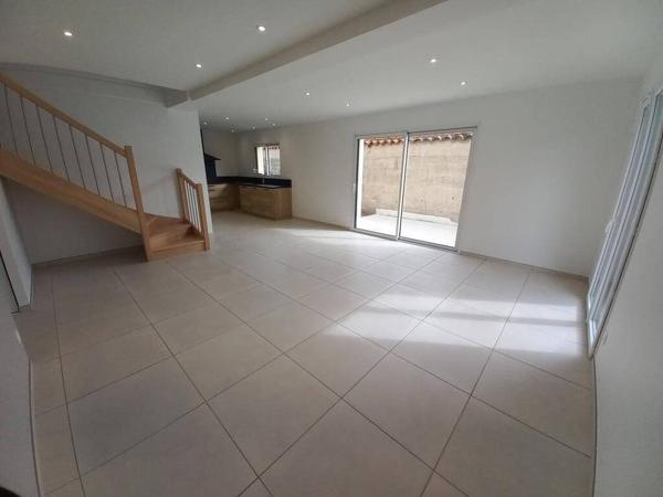 Maison avec jardin - F4 - Proche gare de Montbrison