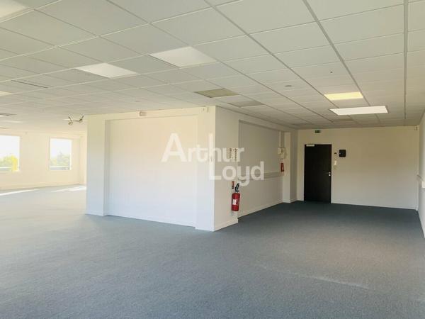 A LOUER BUREAUX PARC ALTAIS