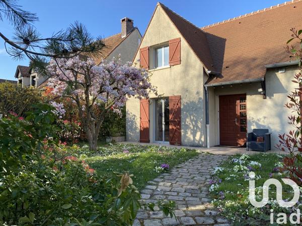 Maison 8 pièces de 180 m² à Saclay (91400)