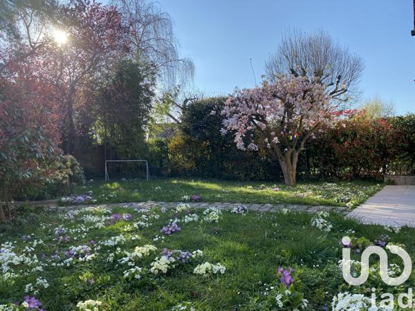 Maison 8 pièces de 180 m² à Saclay (91400)